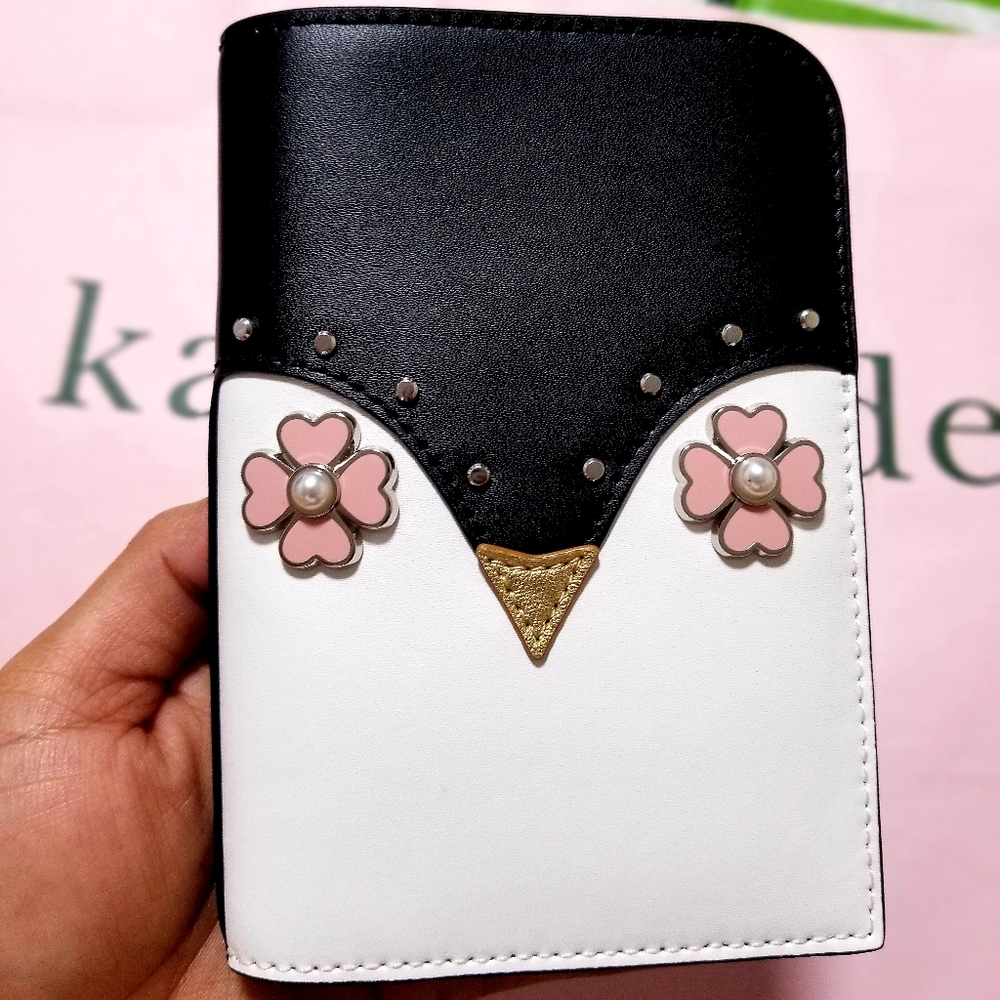 SOLD❣BNWT Kate Spade Passport Holder
